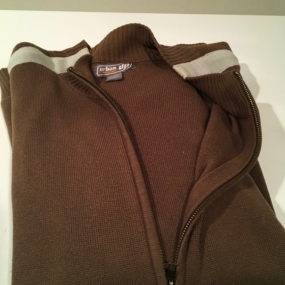 Sweater - Picture 5 of 5